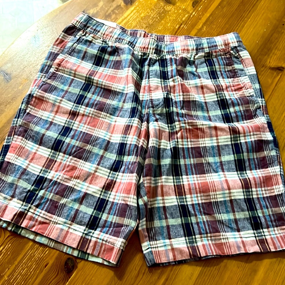 UNIQLO EASY SHORTS.